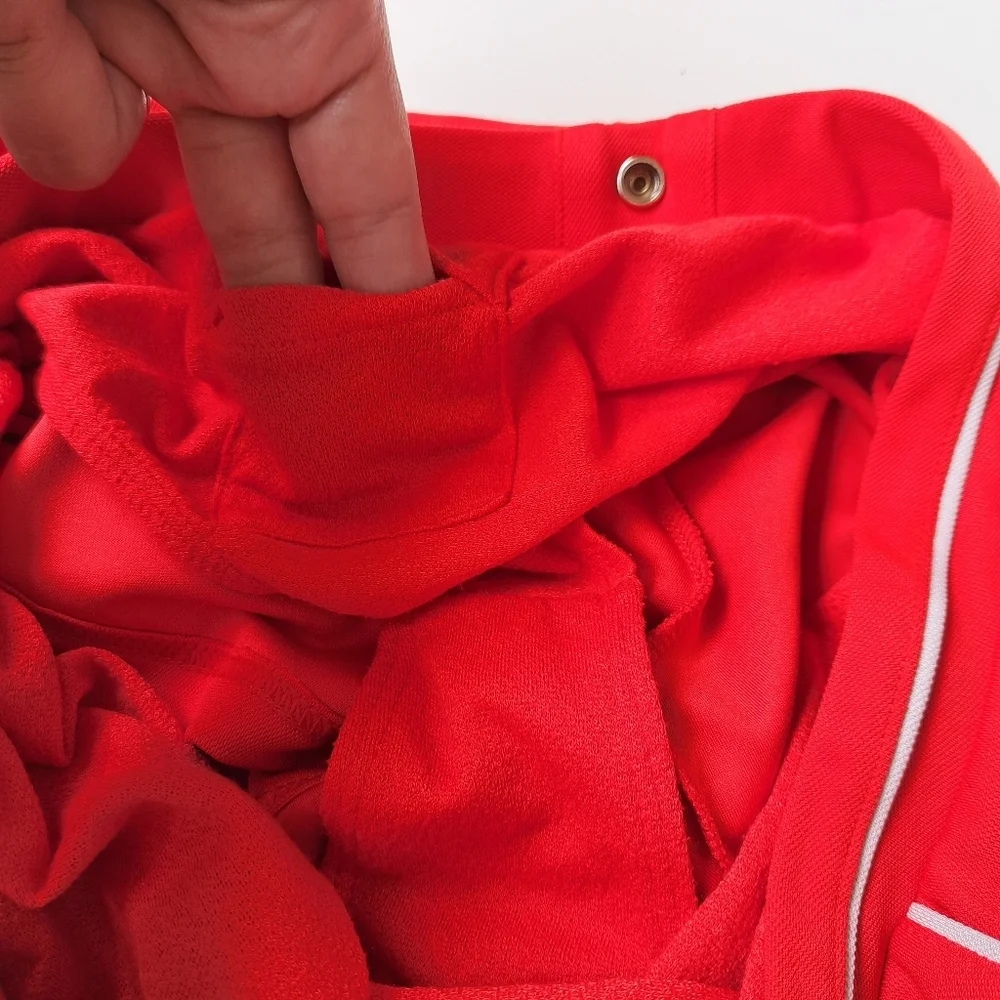 Etoníc sports shorts for women red‎ sizes M passion red